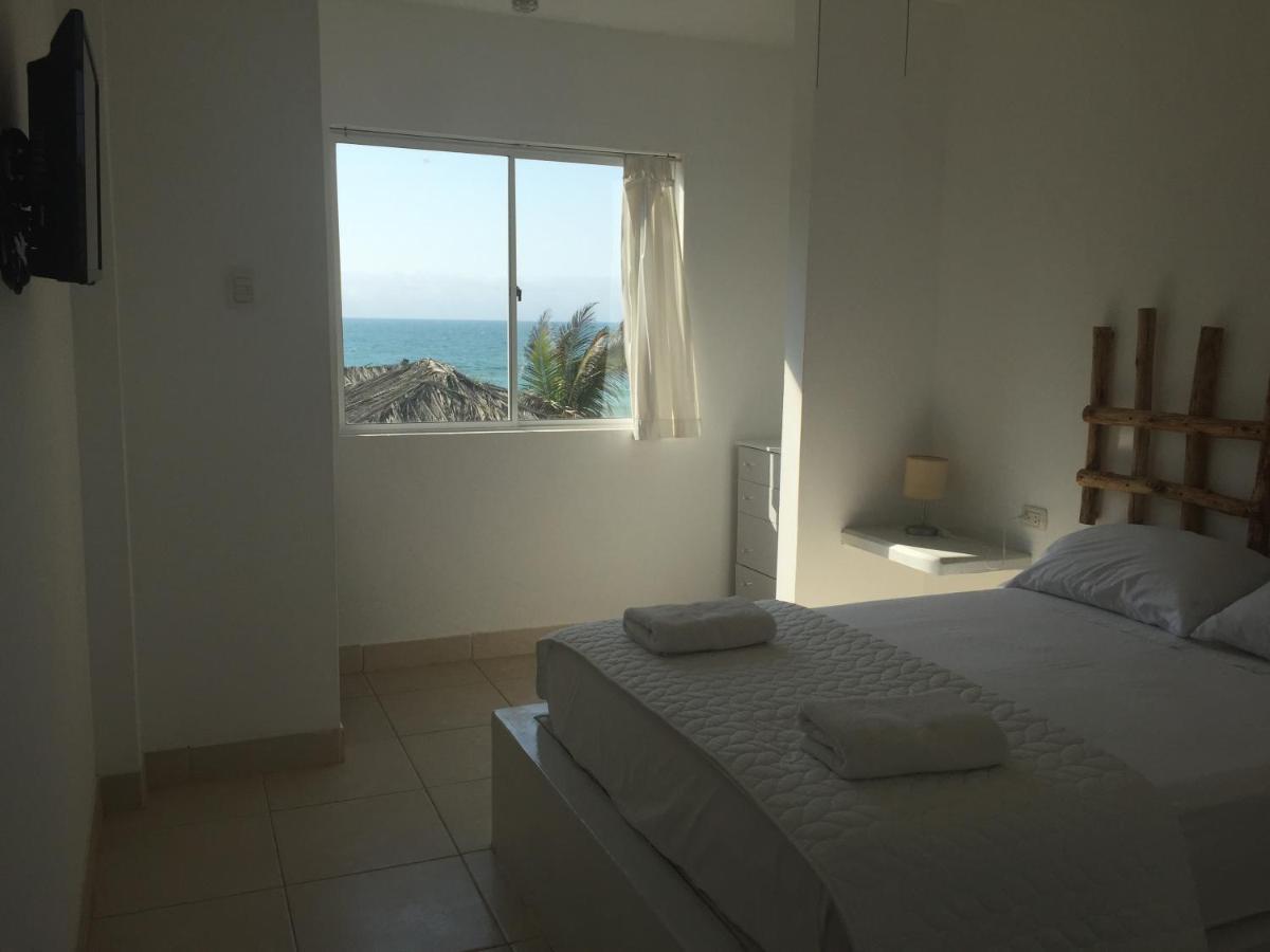 Hotel Puerto Antiguo ลอสโอร์กานอส ภายนอก รูปภาพ