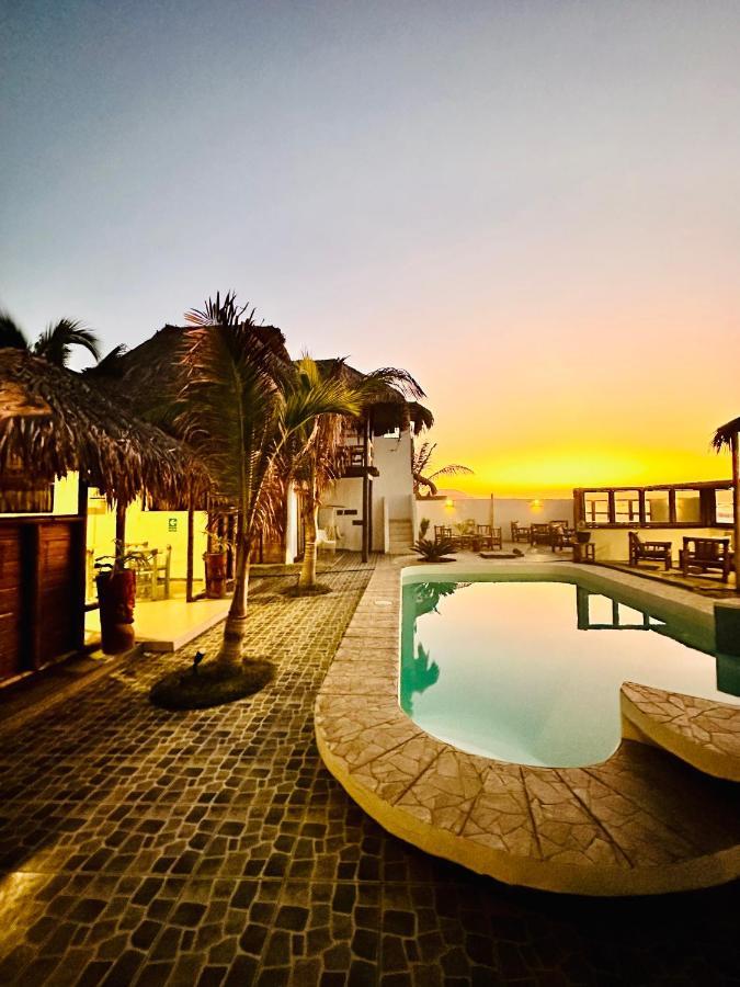 Hotel Puerto Antiguo ลอสโอร์กานอส ภายนอก รูปภาพ