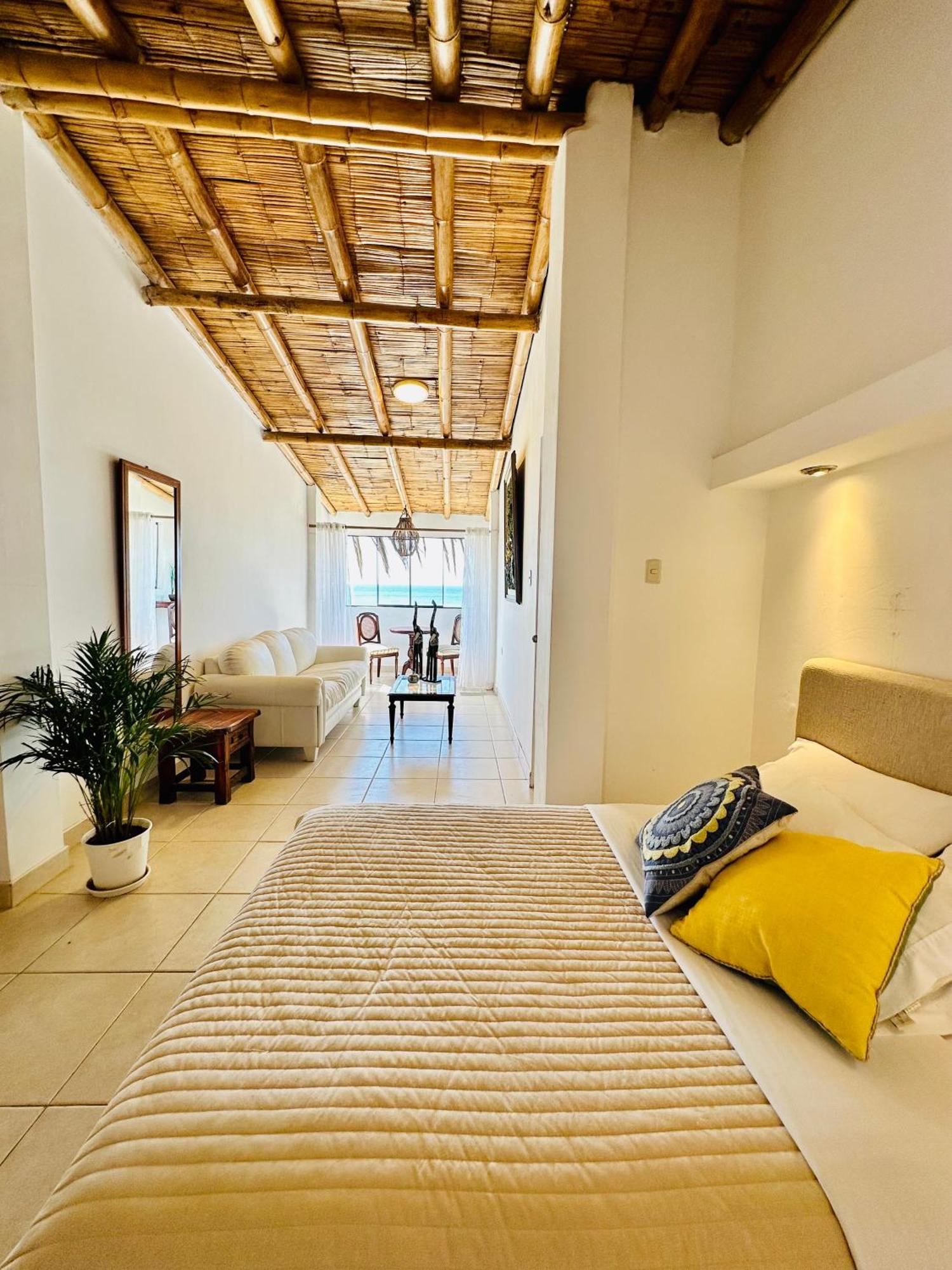 Hotel Puerto Antiguo ลอสโอร์กานอส ภายนอก รูปภาพ