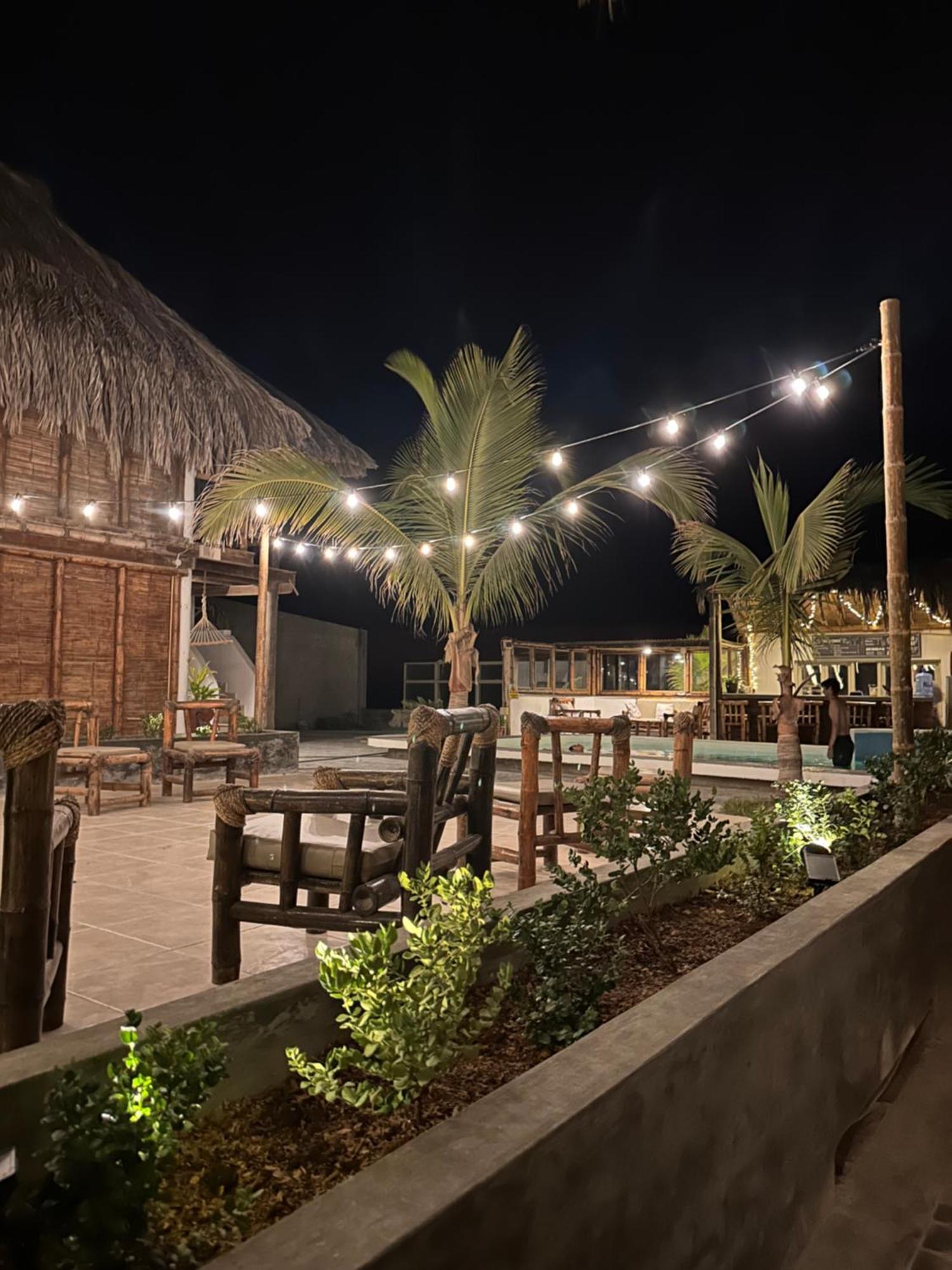 Hotel Puerto Antiguo ลอสโอร์กานอส ภายนอก รูปภาพ