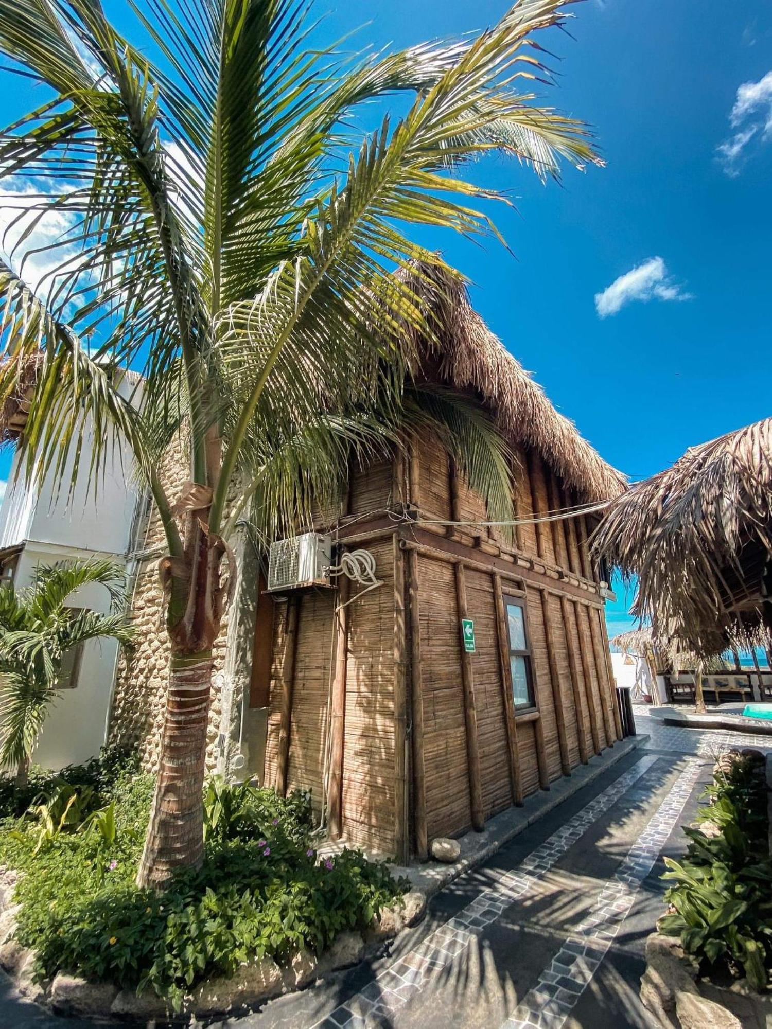 Hotel Puerto Antiguo ลอสโอร์กานอส ภายนอก รูปภาพ