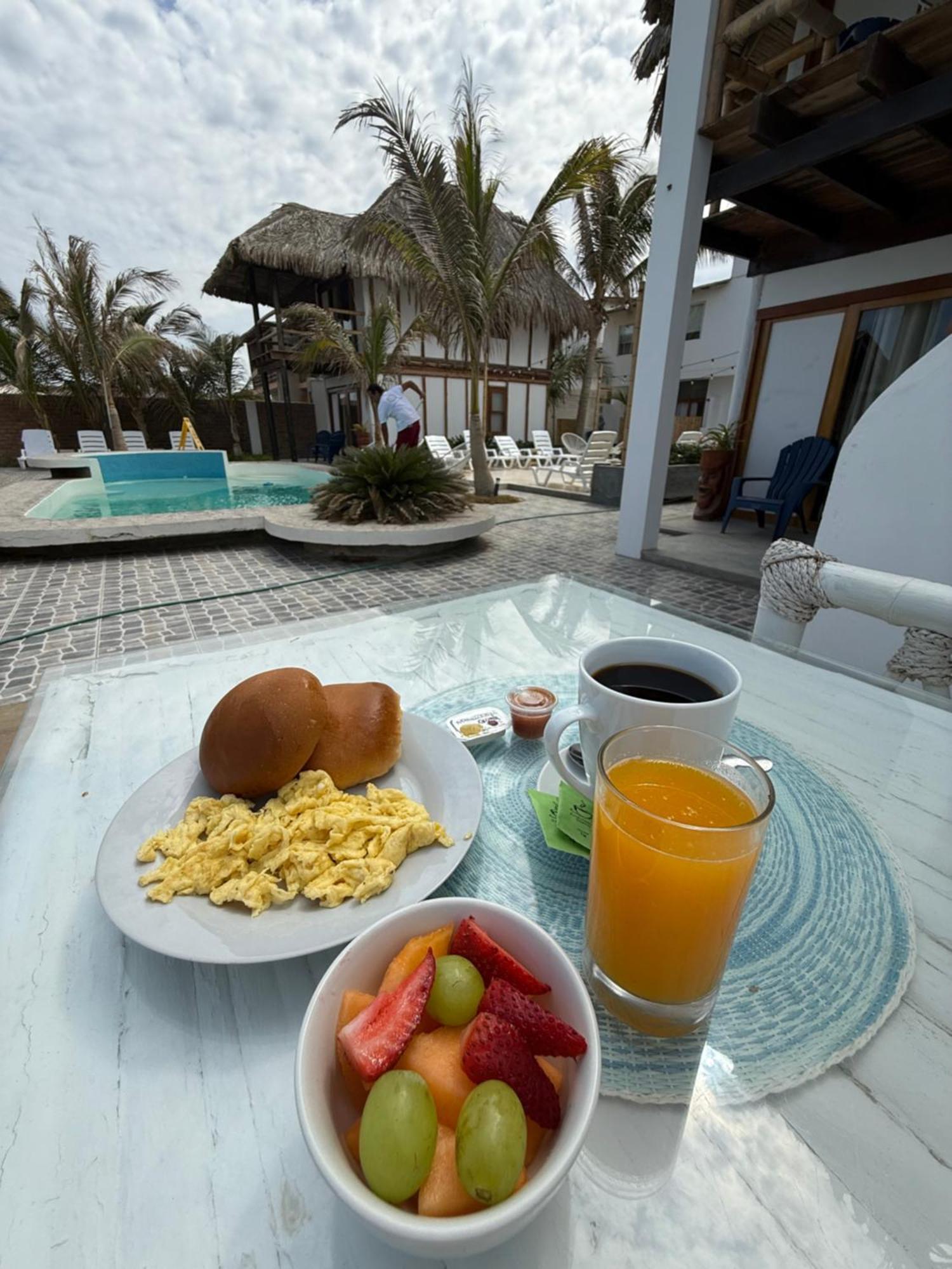 Hotel Puerto Antiguo ลอสโอร์กานอส ภายนอก รูปภาพ