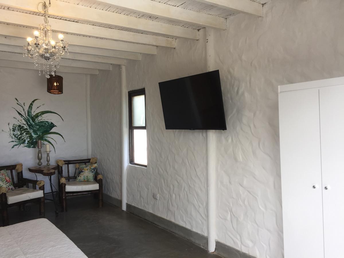 Hotel Puerto Antiguo ลอสโอร์กานอส ภายนอก รูปภาพ