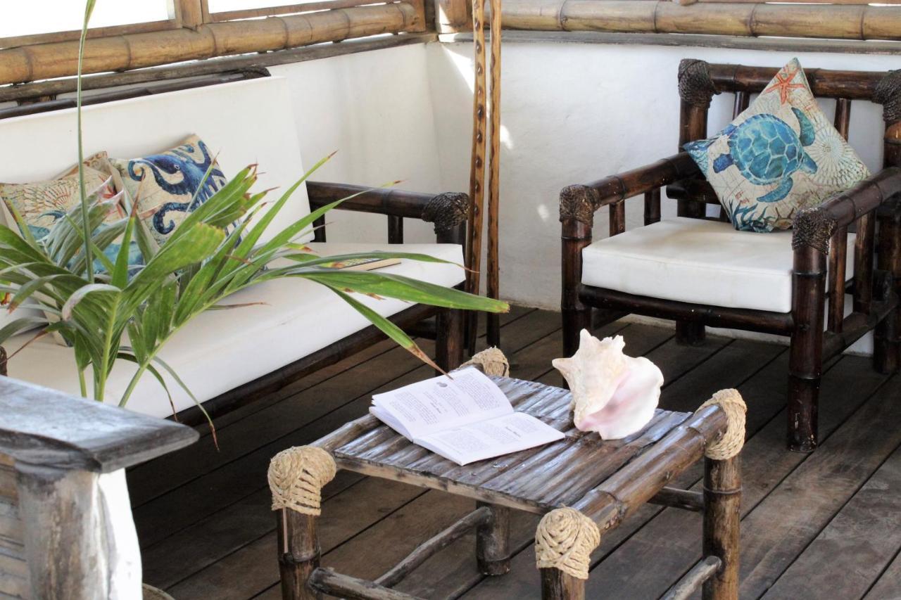 Hotel Puerto Antiguo ลอสโอร์กานอส ภายนอก รูปภาพ