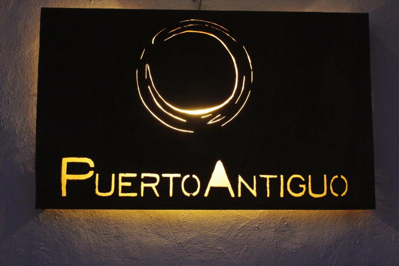 Hotel Puerto Antiguo ลอสโอร์กานอส ภายนอก รูปภาพ
